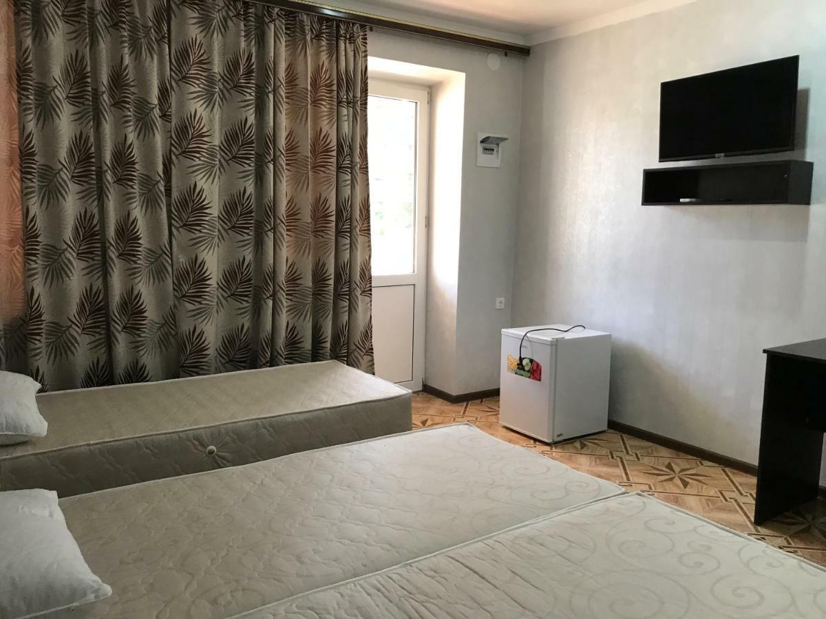 Hotel Ainar Gagra Exteriér fotografie