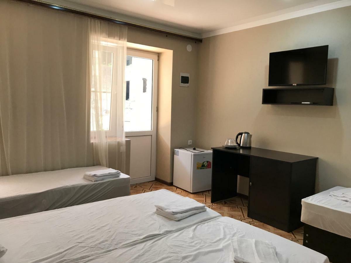Hotel Ainar Gagra Exteriér fotografie